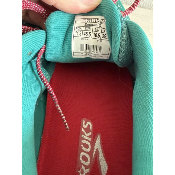 Brooks Revel 3‎ Run Merry Christmas Running Shoes Mens/Womens Sz 11.5 main image 5